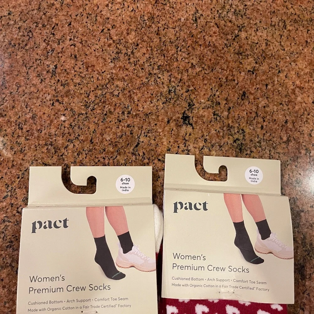 NEW! Pact Hopeful Hearts  Premium Crew Socks Two Pair NWT!